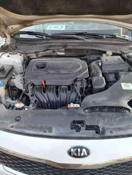 سلام عليكم سياره اوبتيما وارد امريكي حلوه ناعمه محرك 2400رقم جديد سياره جاهزة حداده صدر جديد تدفئه تبريد ثلج مواصفات شاشه نظام نقطه عمياء حساسات ضربته جاملغ وبنيد سعر 120 رقم الهاتف ***********
