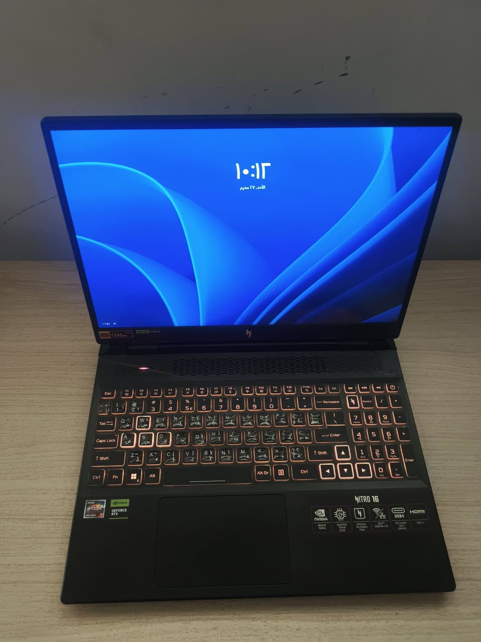 🔥 لابتوب قيمنق وحش للبيع - Acer Nitro 16 (RTX 4070) 🔥
​للبيع لابتوب أيسر نايترو، جهاز نظيف جداً وبمواصفات عالية. ممتاز جداً للألعاب الثقيلة، برامج التصميم، البرمجة، وتشغيل كافة المحاكيات بأعلى أداء وبدون أي تقطيع.
​💻 المواصفات بالتفصيل:
​الموديل: Acer Nitro 16 - AN16-41
​المعالج (CPU): AMD Ryzen 7 7735HS بسرعة 3.20GHz (8 أنوية و 16 مسار لسرعة معالجة جبارة)
​كرت الشاشة (GPU): NVIDIA GeForce RTX 4070 بذاكرة VRAM تصل إلى 8GB (من أقوى الكروت الحالية لتشغيل كل شيء على أعلى إعدادات)
​الذاكرة العشوائية (RAM): 16GB
​الشاشة: تدعم معدل تحديث 165Hz لسلاسة فائقة وسرعة استجابة في الألعاب
​النظام: Windows 11 Pro
​✨ مميزات إضافية:
​كيبورد مضيء بالكامل (عربي/إنجليزي) مع لوحة أرقام كاملة (Numpad).
​دعم لمنافذ العرض ونقل البيانات الحديثة (USB4 و HDMI).
​📍 المكان: بغداد - حي أور 600
💵 السعر: 1.900.000 دينار عراقي. 
📞 للتواصل: *********** (أو المراسلة على الخاص)
​الجهاز بحالة ممتازة وما يشكي من شيء، واللي يدور أداء عالي وعين الشاش القوية هذا الجهاز يفيده. الشراي الجاد يتفضل يتواصل وياي.
