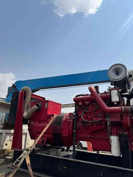 سلام عليكم 
دايو دوزان 3 كوارات 
6 سلندر 220kva
اوربي  شرط لاصرف لابخار 
***********
