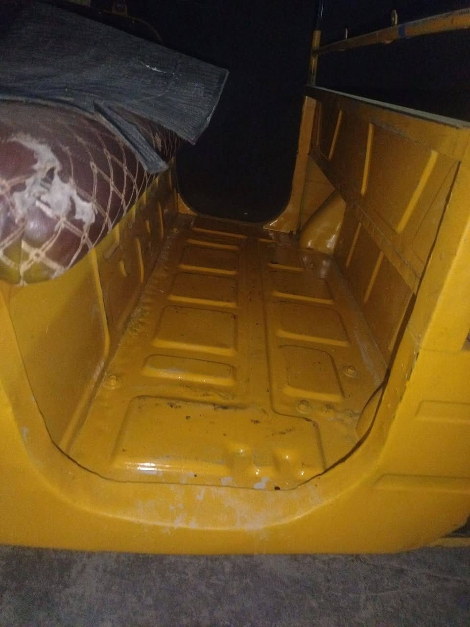 السلام عليكم تكتك 19 للبيع
المكان الدوره 
***********
