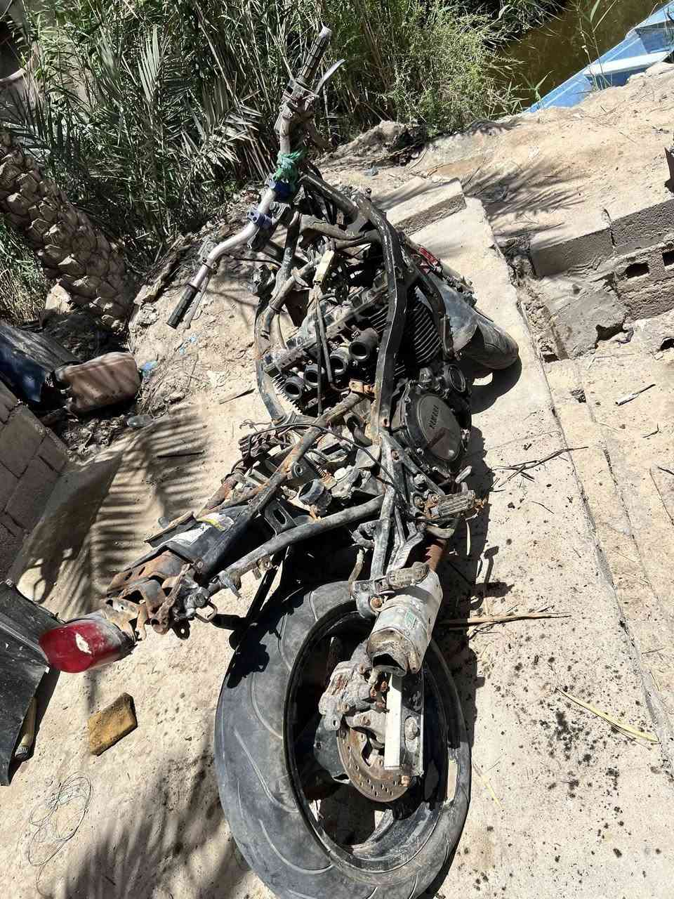 السلام عليكم شباب عندي هذني الغراض للبيع يفيدن جماعت التفصيخ دراجه بطح مكينه 1200 متروكه مكاين 2ياماها ربع مكينه ايراني دراجه سبيسي قيم بليرضه الله وخذهن البصره ابي الخصيب اي استفسار ***********
