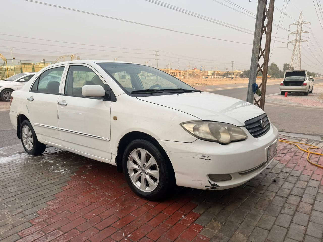 للبيع بي واي دي F3 رقم كربلاء مداور ثاني يوم كير مكينة مكفولات حداديه جديده باتري جديد بيه جاملغ الخلفي جهت السايق مصبوغ وبيه رشات بسيطه مكان السيارة كربلاء السعر 53 وبيه مجال للاستفسار رقم صاحب السيارة ***********
