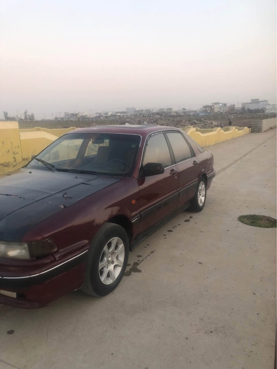 سلاوي خواتان ليي بيت ئةو گلاندة بؤ فرؤشتنة 
مةكينة 63 گير و مةكينة بةشةرتة مووس و براوة بةشةرتة  گةرمي و فلجة و لايت هةمووي مةزبووتة سةنةوي و وةكالةية  
سحري 17گةلا و مةجاليكي برايانة شوين حاجياوا  ژ.م  *********** رانية, السليمانية
