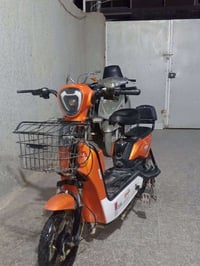 دراجه شحن للبيع مابيه اي شي بس نقص بطاريه وحده لل استفسار رقمي   ‏‪077...