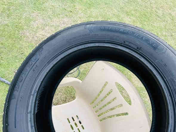 تايرات أربعه لاندكروز 2022 دنلوب ياباني  فقط تاير واحد بي فتيله والباقيات حته ركعه مابيهم 265/55/R20 للبيع السعر 350 وبيه مجال مكاني بابل ***********
