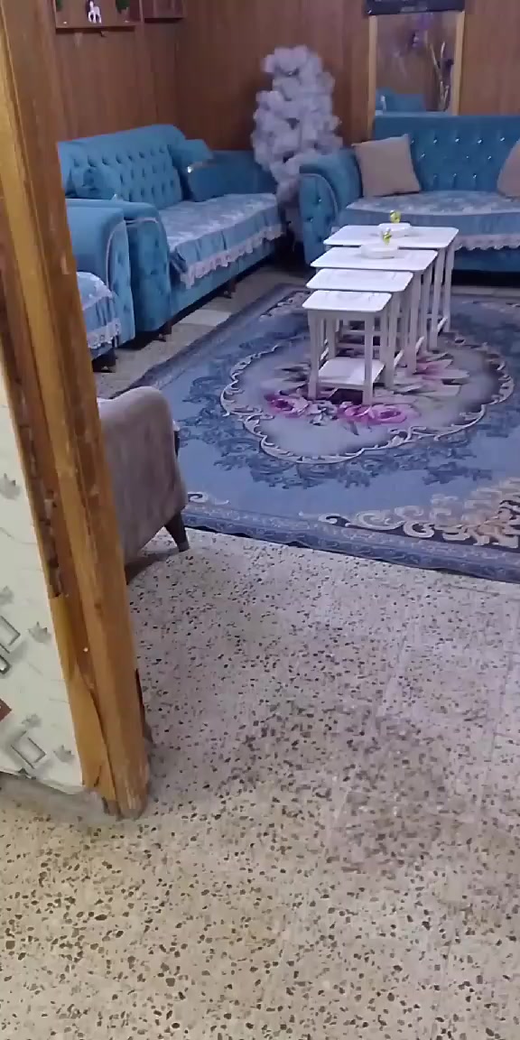 سلام عليكم البيع شقه للبيع في مجمع القادسية أرضي ديلوكس حديقه ثلاث غرف سعر 40قفل بضهر تانكي ***********
