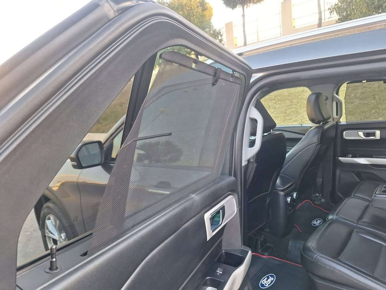 فورد اكسبلورر ٢١ فول ١/١ لمتيد
ضرر باب سكن صبغ
*********** مكانها كركوك
سعر ٢٥٠$
