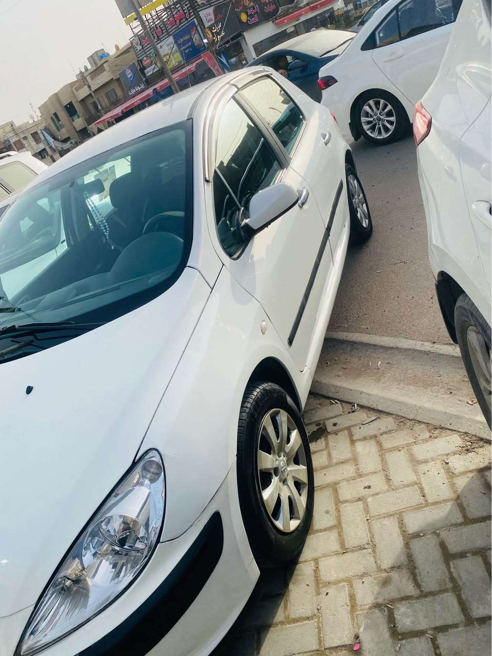 السلا م عليكم

بيجو 307 موديل 2005

لون ابيض رقم بغداد

 سنوية لل28 تحويل ثاني يوم

محرك كير تبريد كهرباء  ادامة جديدة كفالة

مال بيت صار عندي سنتين تخبل 

صدر جديد باتري جديد شاشة كاميرا دوشمة كشنات  أرضيات سماعات كلة جديد

السيارة جاهزة بدووون اي نقص 

الصبغ حزام

السيارة بالواقع احلى من الصور بهواية

السعر 55 ورقة وبيها مجال بسيط 

للاستفسار الاتصال على الرقم او واتساب 

0787 495 3559 بغداد, العراق
