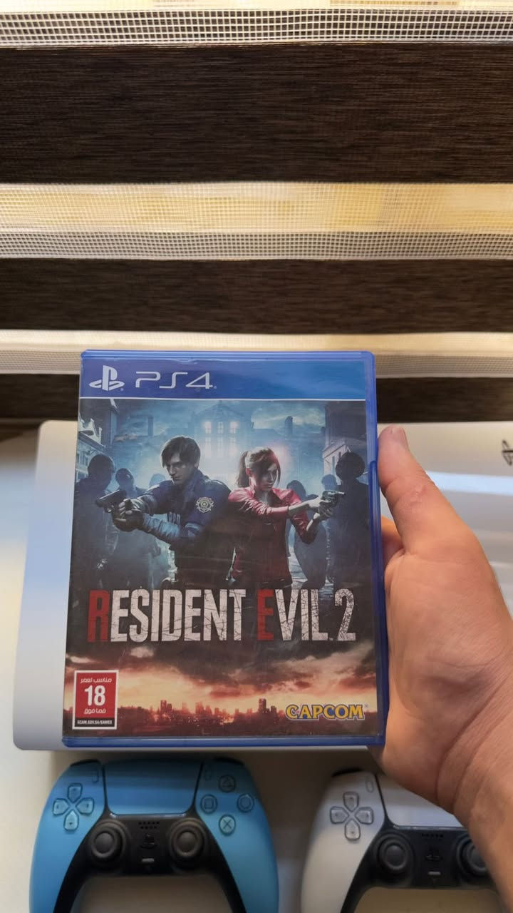 السلام عليكم
Ps5 slim digital للبيع(بيه مدخل اقراص)

✅ البلي اخو الجديد مستعمل اقل الشهر
✅ نظيف جدًا وخالي من المشاكل
✅ وياه يدتين أصليات DualSense
✅ وياه لعبتين:

🎮 Resident Evil 2 (RE2)
🎮 The Last of Us

📦 المحتويات كاملة مع الجهاز

الجهاز استخدام خفيف جدًا وحالته ممتازة،

💰 السعر: ٩٥٠ الف 
للاستفسار اكثر مراسلة الصفحة او الاتصال على الرقم :
***********
