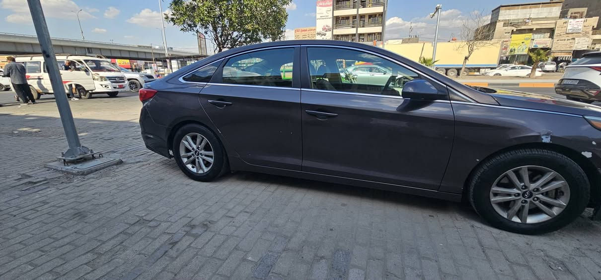 هونداي 2016 امريكي 
لون قهوائي 
رقم اربيل سنويه باسمي تحويل مباشر 
حادثها بابين وهلال في جاملغ خلفي يم قبق بانزين من جهة سايق 
وجاملغ الامامي عكس سايق مبدل 
سياره مصبوغه حزام للجماليه 
كامله سياره مابيها نقص 
تخم تاير جديد 
تبريد مضبوط ١٠٠% 
صدر جديد كامل 
سياره حلوه وخير من الله 
سعرها ١١٨ ورقه وبيها مجال 
للاستفسار
***********
