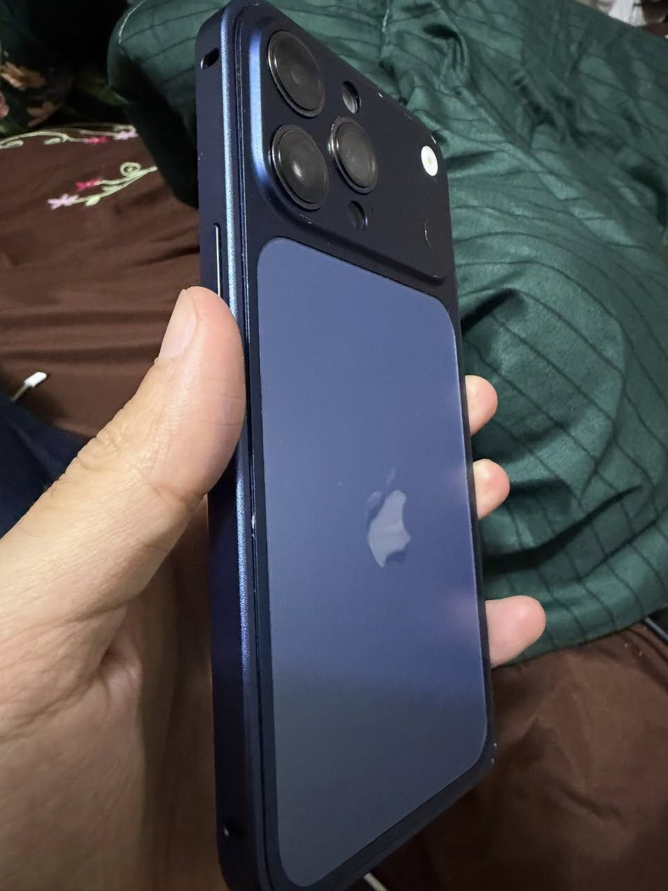 ا
ايفون 14 برو ماكس 256

ايفون 14 برو ماكس بنفسجي نظيف جداً

مبدل شاشة نوعية ممتازة وبطاريه 100‎%‎

ذاكرة 256

الظهر بي فطر وضفتله بكج مال 17 بروماكس تكدر تخليه او تشيله

العنوان بغداد الشرطه الرابعه

السعر 550 الف

***********
