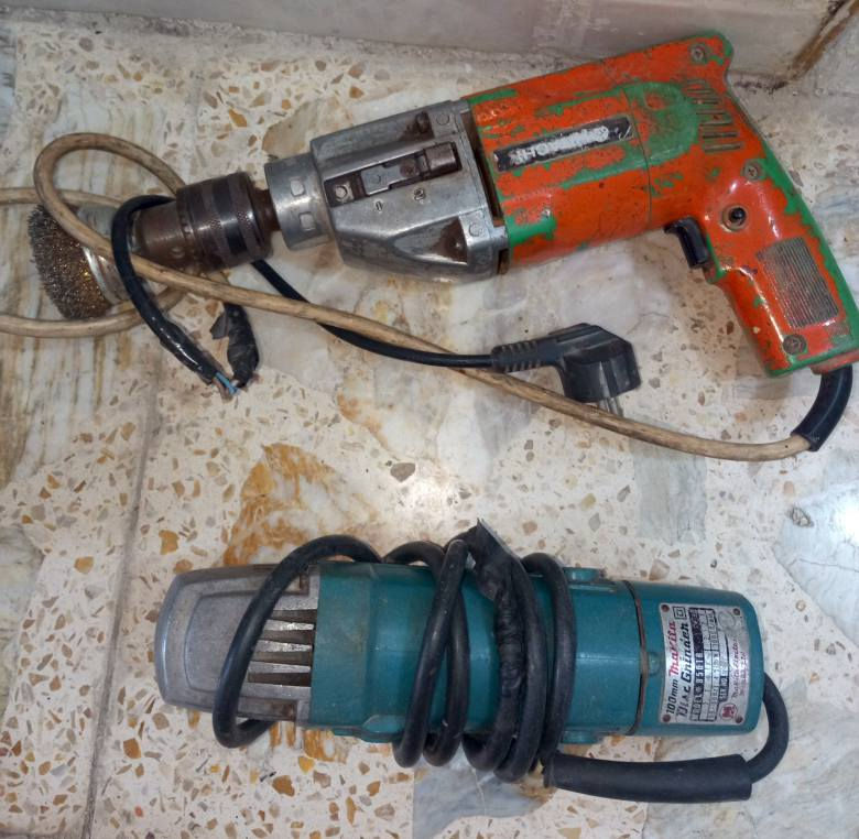 السلام عليكم اخوان عندي كوسرة دورين مستعملات للبيع 
***********
