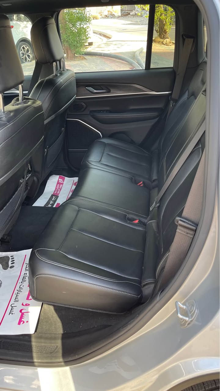 📌 الموديل: 2024
📌 الفئة: 4xe — هايبرد (بنزين + كهرباء)
📌 الممشى: 24,000 فقط
📌 الدفع: رباعي 4×4
📌 الحالة: نظيفة جداً — جاهزة للاستخدام

 السياره بدون صبغ فقط جاملغ مرجع بارد

⭐ مميزات السيارة:

 • نظام هايبرد اقتصادي
 • عزم قوي وأداء ثابت
 • مريحة للمدينة وممتازة للطرق الخارجية
 • محافَظة وماشية قليل

💰 السعر المطلوب: 350 ورقة
📍 الموقع: بغداد — الكاظميه
📞 للتواصل: *********** بغداد, العراق
