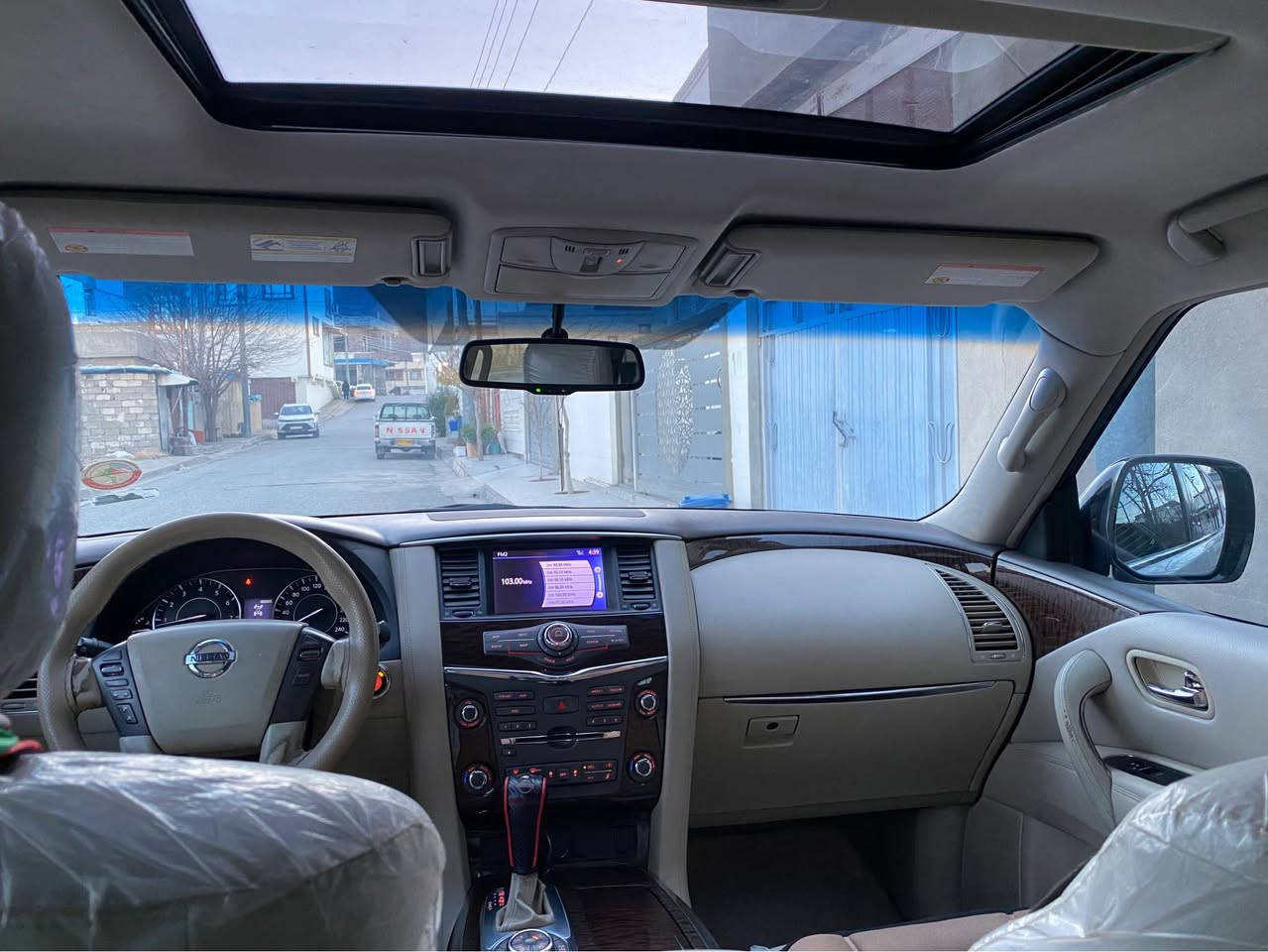 نيسان باترول2012(سيف العرب)
درجة الثاني SE
محرك صغير و مرغوب
فتحة-سلاجة-باب جگ
تبريد مركزي
کشنات جلد کهرباء
تحكمات ستيرن - تحديد سرعة
ثلاث مقاعد 

السيارة بيها منظومة غاز LPG

باب سائق صبوغ بدون دواخل او ايرباگ
واحد بارد 
سنوية جديد ٢٠٢٧ 

سعر 230

***********
*********** السليمانية, العراق
