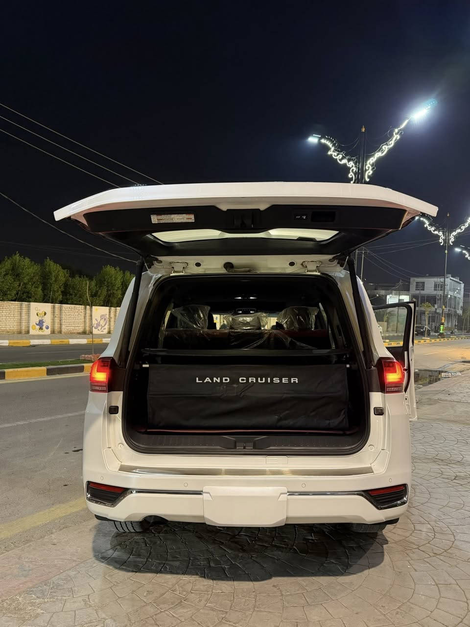 السلام عليكم
لبيع لاندكروز vxr 2023
تون تيربو داخل احمر ثلاثه شاشات
داتا شو كبير
فول مواصفات واحد علئ واحد
السياره مكفوله كفاله عامه
السياره بحاله الوكاله
ماشيه 34 الف
ppf مغلفه
رقم بغداد بإسمي
تبريد كشنات امامي خلفي
كشنات كهرباء
وبيهة مجال بسيط840
للاتصال ***********
