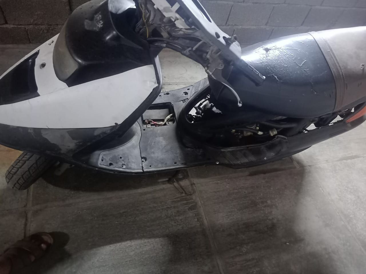 سلام عليكم دراجة فراشة فضائي 140 للبيع السعر 200 بيها مجال قليل
شغاله سلف وهندر 
مكينه حلوة مجفته ناعمه 
نقصها بس باتري وكفرات 
متواجد فقط واتساب ورصيد 
مكاني بغداد شارع فلسطين
رقم تواصل 
***********
