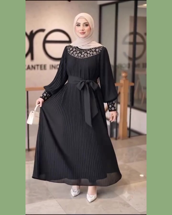✨كل قطعةحكاية جديدة من الأناقة✨

تصميماتنا لأجلك أناقة تتحدث بصوتك✨
      ﻿﻿🍁اختاري التفرد والجمال🍁
 🌼مع أحدث تشكيلاتنا النسائية🌼
🌟وفي السماء رزقكم وما توعدون 🌟#فساتين_فخمه #اناقه_فتاه #ملابس_الموضة_الستايل_جميل #محرم #اكسبلورexplore


**إذا كنت صاحب هذا الإعلان وتريد حذفه لأي سبب، رجاءا أرسل رسالة إلى الدعم الفني**