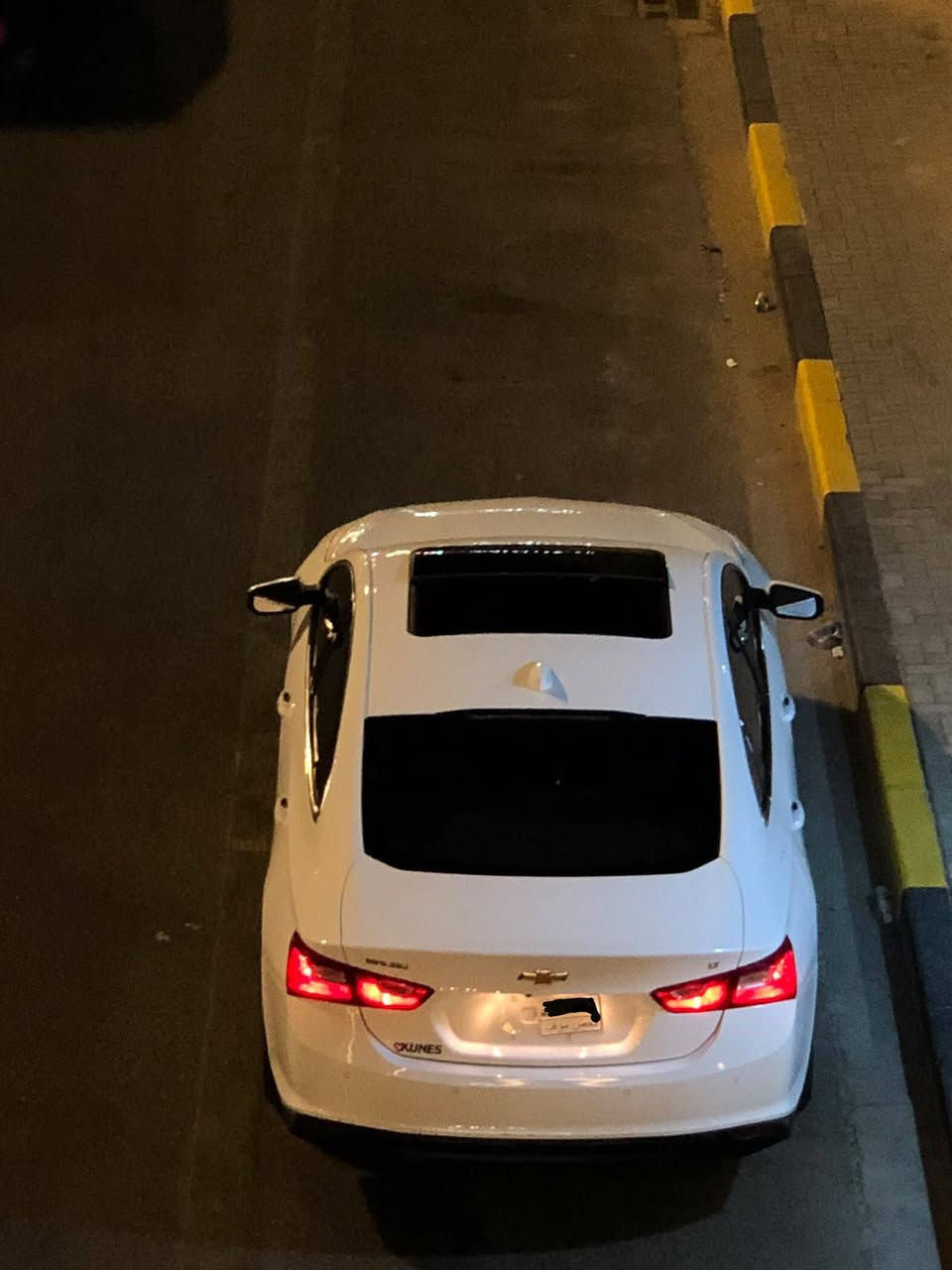 السلام عليكم
ماليبو ( 2024 ) 
مواصفات LT2 فول 
الضرر موضح بالصور بدون دواخل 
رادار امامي 
حساسات خلفية 
كامرة دوارة 
بنوراما 
تشغيل عن بعد 
كشن كهرباء
تدفئة بالكشنات 
لد امامي 
تبريد خلفي 
مانع أنزلاغ 
جام اوتو
تحديد مسار 
مثبت سرعة و...
حجم المحرك / 1500 T تيربو
ماشي ( 54 ) الف 
العنوان/ بصرة / القبلة 
السعر 135 وبي مجال بسيط
دخول جديد مرقم شهداء بصرة كامل فقط تثبيت لوحات 
الشراي يتصل فقط ( مكلف بالنشر ) 
***********
