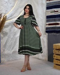 ✨ أناقة مميزة لكل إطلالة  👗 التصميم: شلحه نسائي أنيق بتفاصيل ناعمة وخا...