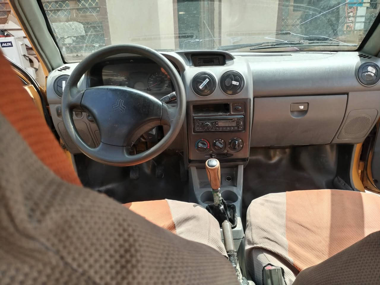 السلام عليكم 
سايبا للبيع موديل 2013
رقم واسط _ باسمي 
السعر 23 وبيه مجال 
مكان السياره الكوت 
الاتصال : ***********
