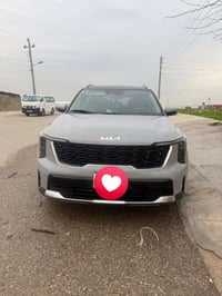 سورنتو2025 وارد أمريكي مواصفات الS رقمه بغداد مواصفات  بانوراما  لون إ...