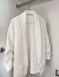 جديدة • قياس لارج • توصيل