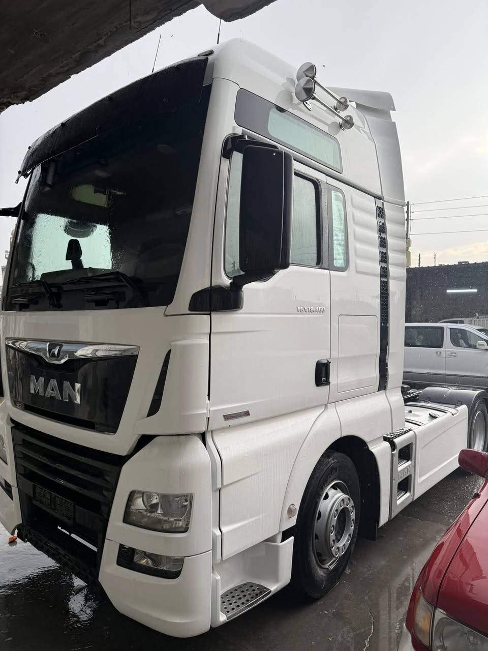 مان موديل 2018 فول مواصفات هاف 3 طكات وكاميرا وحساس وثلاجه ومبرده خزن ***********  سعرهه 235 وبيهه مجال بسيط
