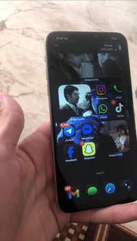 آيفون ١١ برو ماكس • ٢٥٦ • بطارية ١٠٠