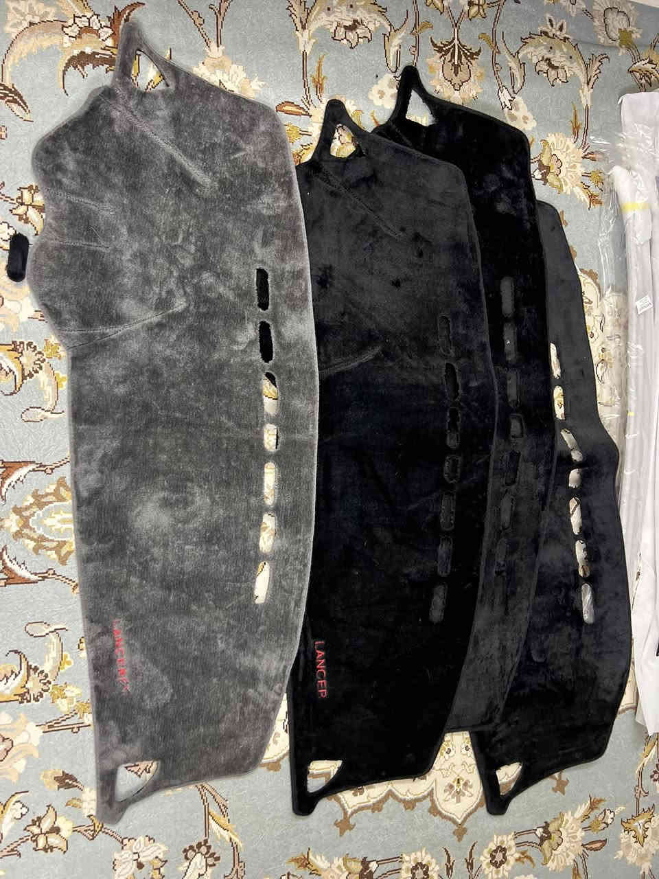 سڵاو هاوڕێیان ئەم ئەشیایانەم بەردەستە  ببورن هەنیکی تەواو بوو بوو ئیستا بۆم هاتۆتەوە لە Aتا Z
ئەوت تۆ ئەتەوی بۆ جوانکاری سەیارەکەت بەردەستە 
نرخ لە ژێر رەسمەکانایە
لەسلیمانیم گەیاندن بەردەستە
***********
