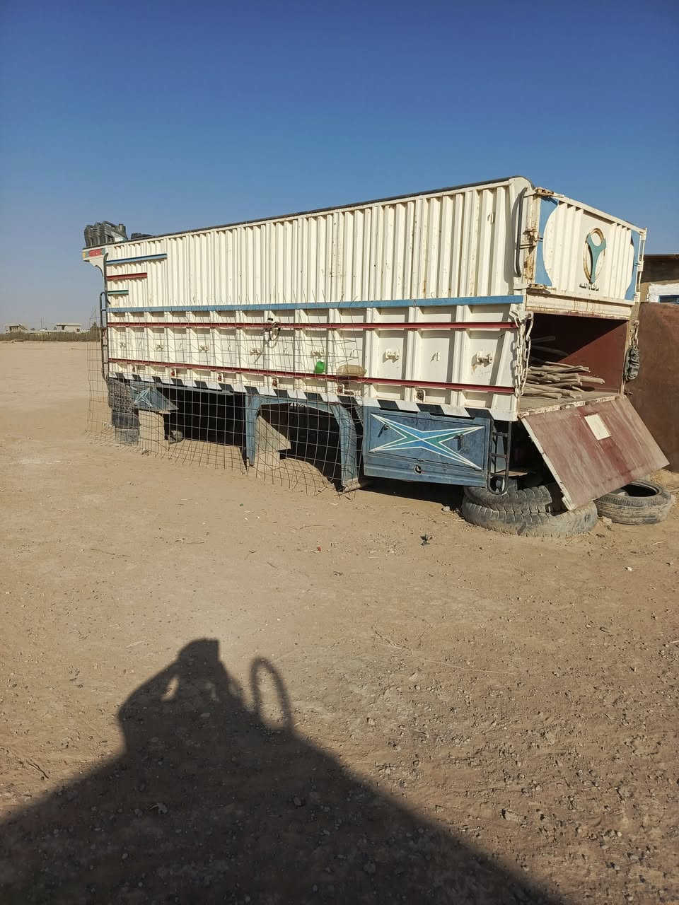 السلام عليكم ورحمة الله وبركاته
بودي للبيع سكانية 112 كما موضح في الصور
الموقع قضاء البعاج
للستفسار الاتصال على الرقم
***********
