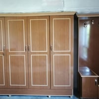 غرفة نوم للبيع مكونه من 7 قطع  مستعمله ونضيفه للاستفسار اتصل ع هــ0783...