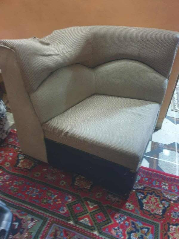 ديوان 3قطع سعر 40 الف موصل ايسر


**إذا كنت صاحب هذا الإعلان وتريد حذفه لأي سبب، رجاءا أرسل رسالة إلى الدعم الفني**