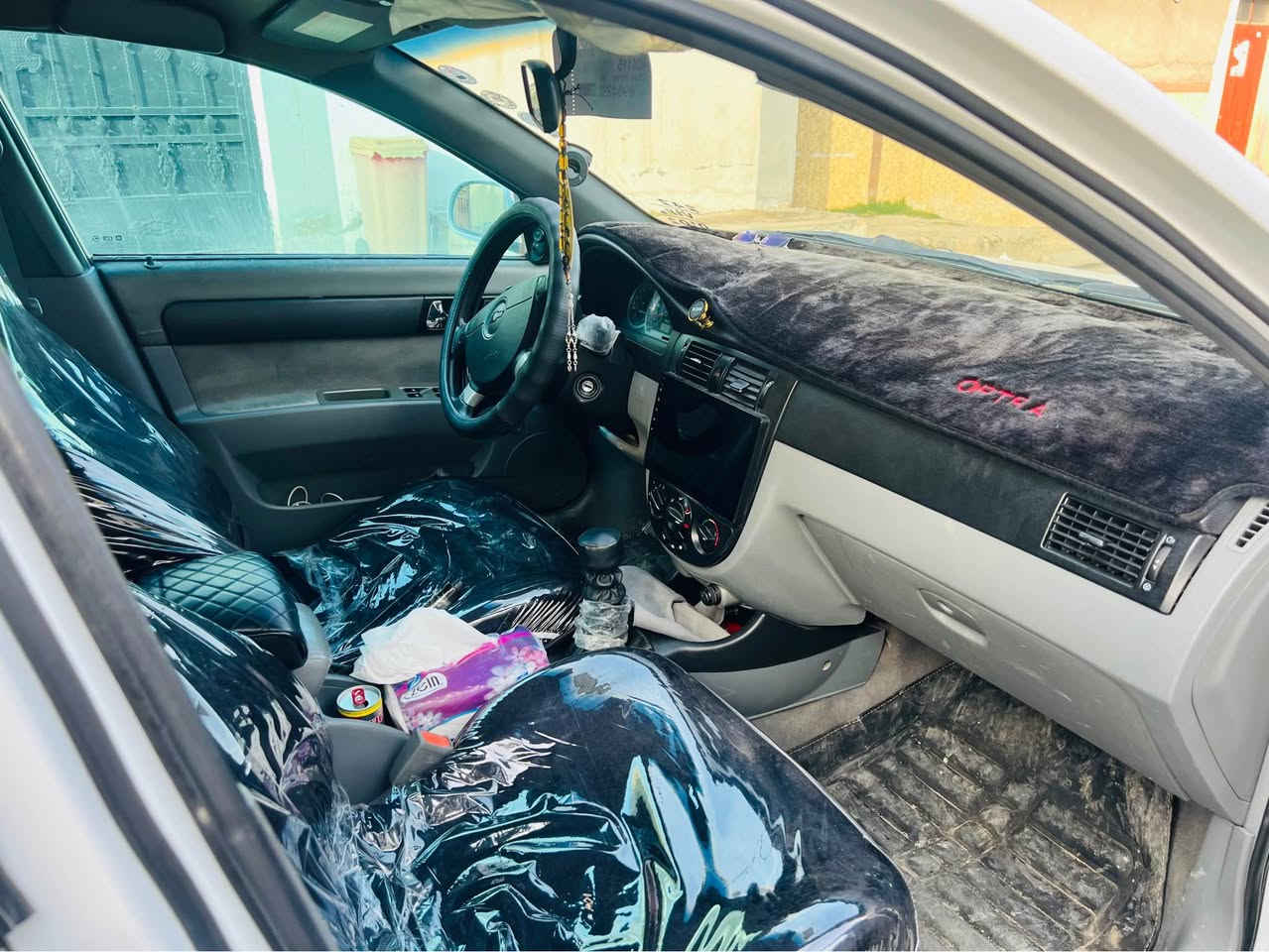 optra 2014       170Km
***********
 bas qapx kritwa ger makina tabrid ba shart sanwe hata 2029 __445 hazr kharma la sara أربيل, العراق
