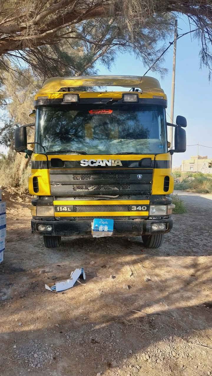 اللهم صلي على محمد وآل محمد
سياره سكانيه بومه موديل 2000
مجموعه مان كير 4×4
متخمه تايرات اظافه كهربائيات جاهزه اشاير وبلاجكتورات
محرك خير من الله لا تنقيص ولا تبخير 
سنويه لل27 بسمي مداور ثاني يوم
***********
