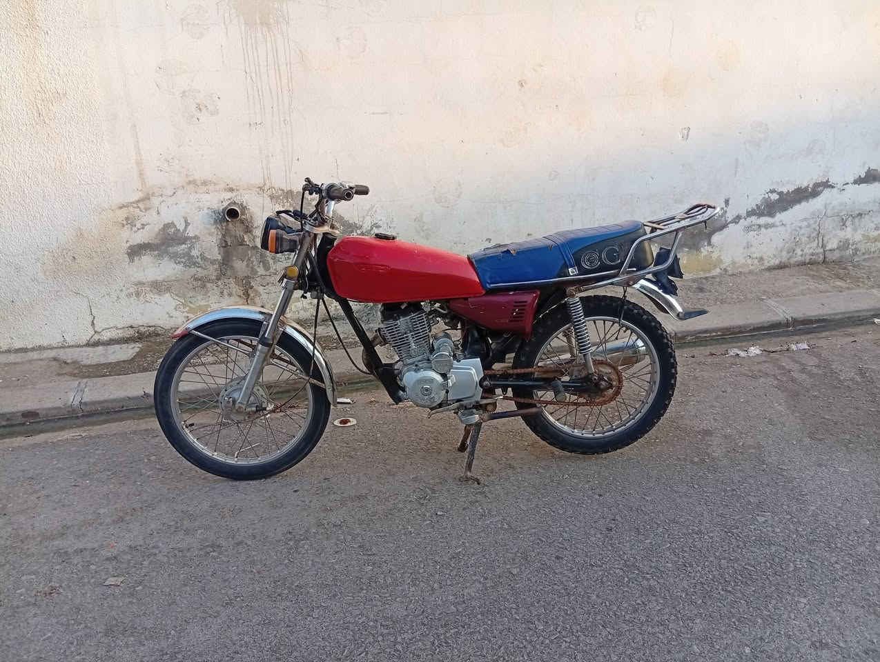 سافين للبيع منفيس موديل 2020 سعر 275 ألف وبي مجال شراي يتصل ***********
