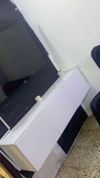 معرض تلفزيون • للبيع