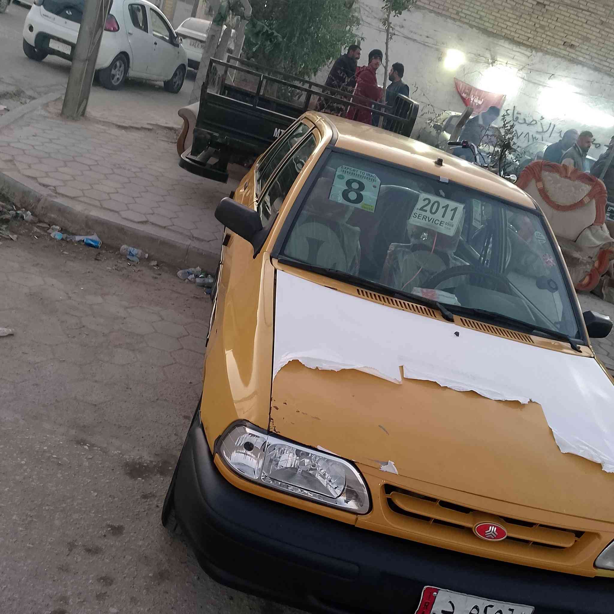 #سايبه_للبيع
سلام عليكم سايبه للبيع مديل ١١ 
سياره كشره وغرفته بجيس جديده شواصيه نضاف كلش 
راعيه ماندله 
سعره ١٧ وبيه مجال 
***********
مكاني نجف
