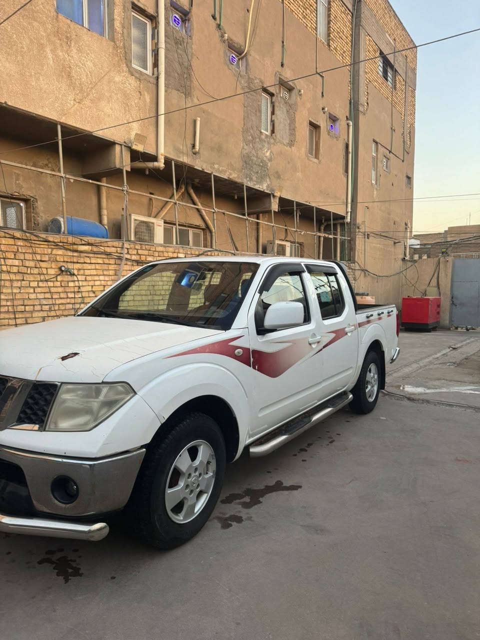 للبيع نيسان نافارا موديل 2013، گير أوتوماتيك، السيارة باسمي مباشرة.
محرك بحالة ممتازة

گير بحالة ممتازة

السيارة بيها قطعتين صبغ فقط كما موضح بالصور

السيارة جاهزة للاستخدام ولا تحتاج أي مصروف

موقع السيارة: الكوت

السعر المطلوب: 90 ورقة 

للاستفسار:
📞 ***********
متواجد على الواتس آب
