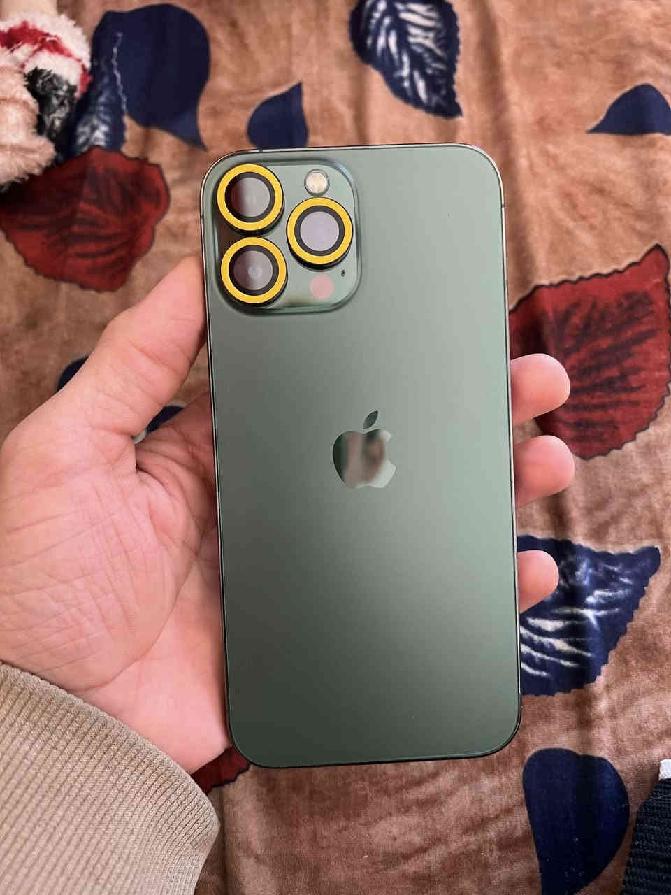 سلام عليكم 
آيفون 13ابرو ماكس 
جديد شخط واحد مابي
جهاز وتربرو
بطاريه ٩٠
نموذج M
فحص حاسبه يقره كله صح 
مكاني جسر ديالى القديم 
متوفر واتساب وفيس رقمي 
***********
