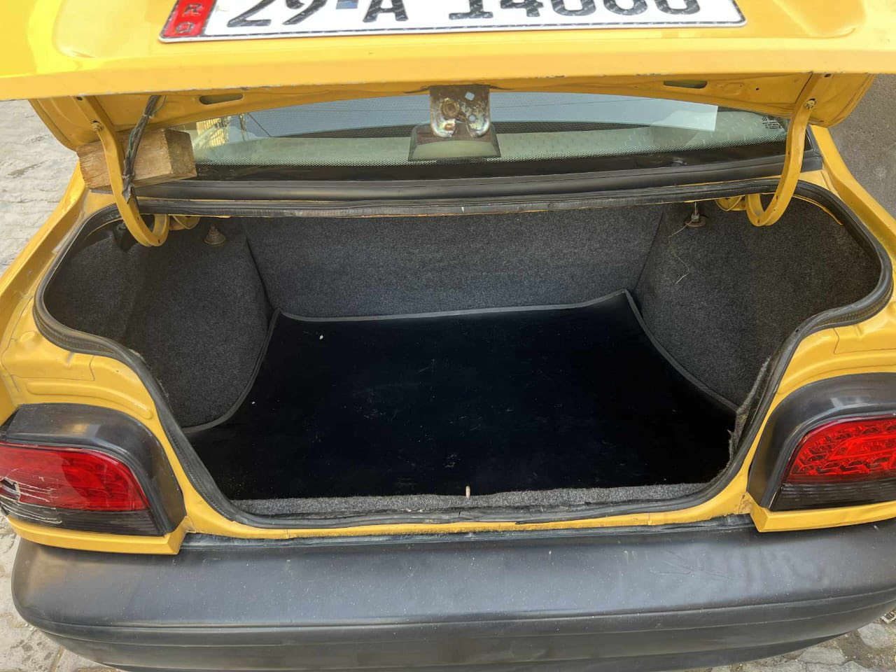 سايبا للبيع موديل 2014 رقم انكليزي باسمي تحويل مباشر مكينة نظيفة دوشمه جديده سياره حلوه للتفاصيل اتصل ‭0786 874 4457‬
