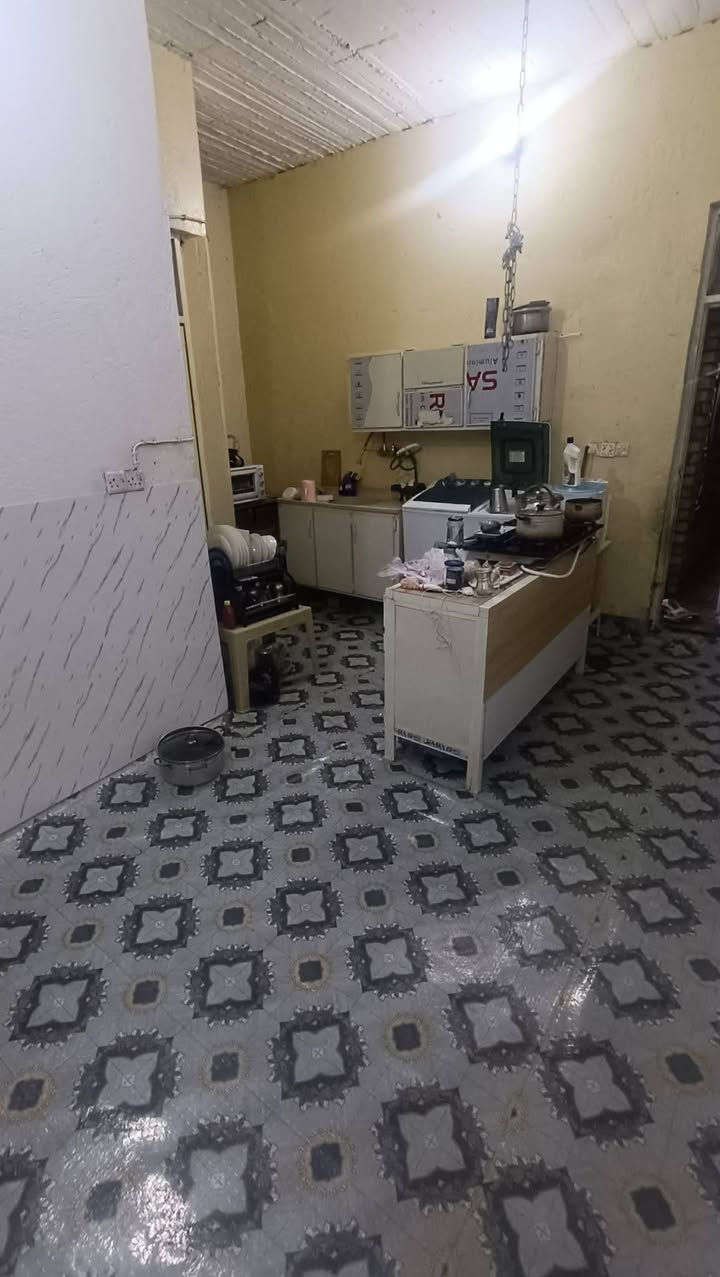 ياالله عيني
دار للبيع مساحه 112 متر يتكون من طابقين معزولات الدرج من الامام كل طابق غرفه نوم 5*5 وصحيات وهول ومطبخ مفتوح 4*8 مع صاله وطرمه كوت الطشاش شارع القاضي حي الميمون قرب جسر ال6000 اليؤدي للخاجيه الاستفسار الاتصال ***********
او مراسله الصفحه
