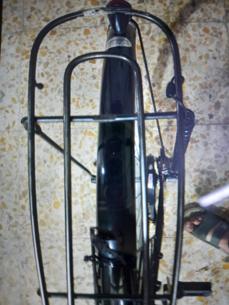 سلام عليكم بايسكل للبيع ٢٠٢٦ فول نضافة السعر ١٣٠  وبي مجال  ***********
