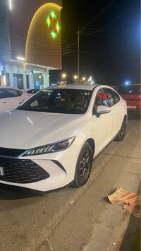 BYD 2025 كن بلاص مواصفات بصمة ابواب بصمة تشغيل تبريد شاشه تبريد قطعتين...