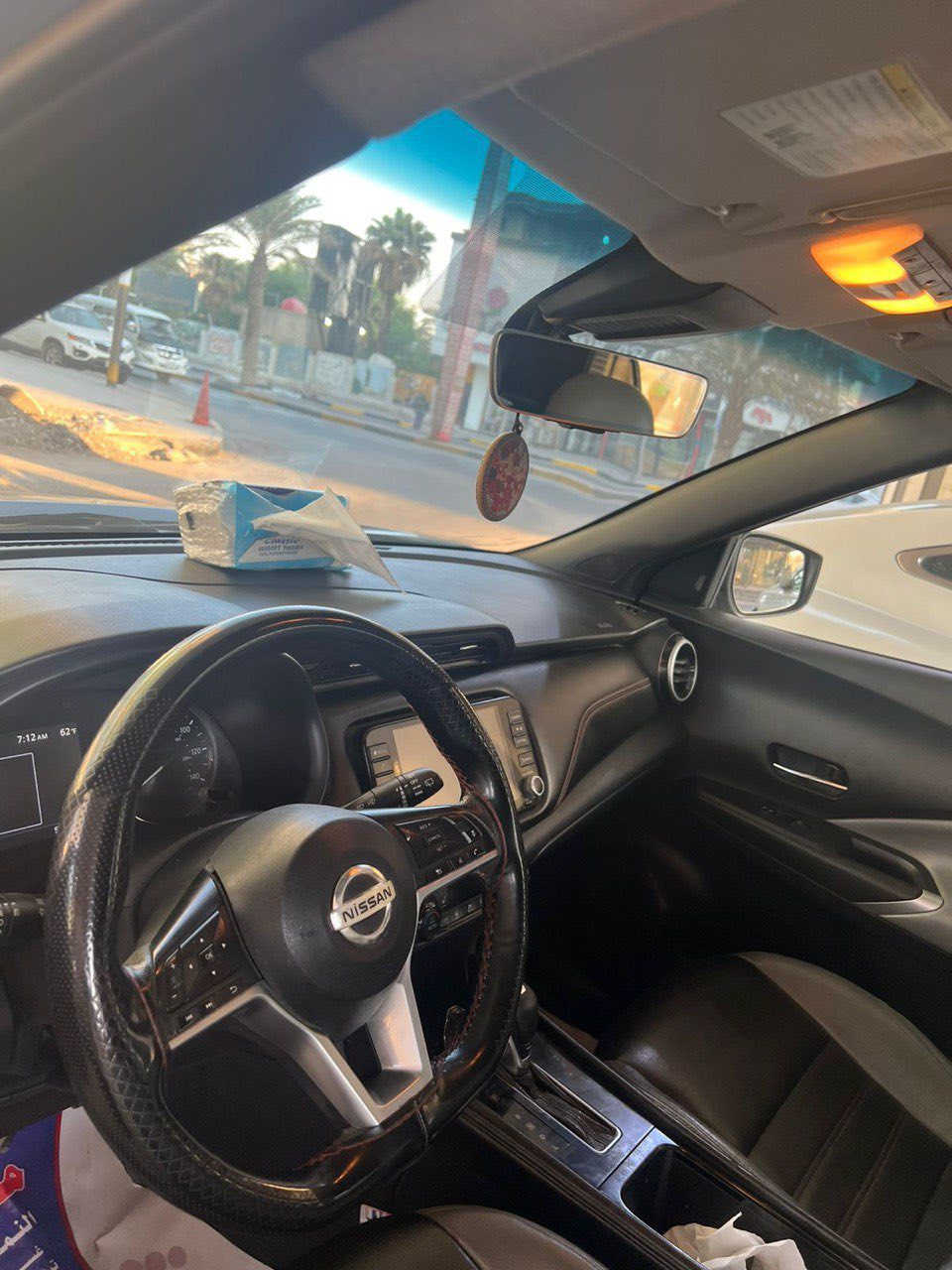 السلام عليكم نيسان كيكس 21 srحادثه امامي بيه صبغ قطعة وحده ماشيه 70 الف السعر ١٣٣ وبيها مجال مكاني بصرة اتصال ***********
