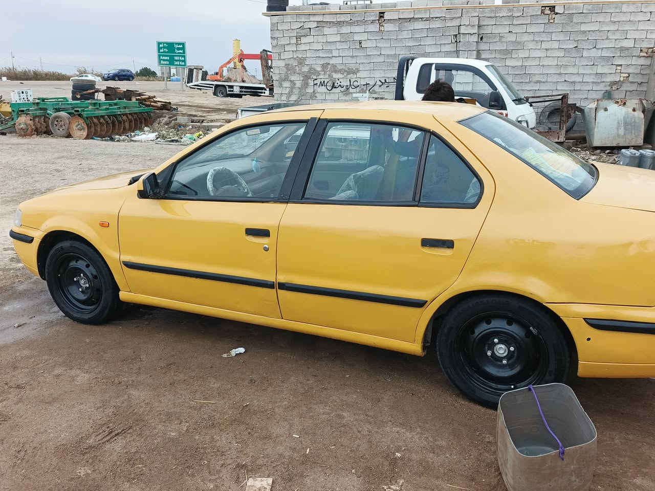 السلام عليكم سمند موديل 11 كير ومكينه فرنسي بل جيس تخم تاير حداديه جديده سنويه صاقطه عليها غرامات 4 ورقات ينزلن من سعرهه السعر 28 وبيه مجال رقم ميسان يمته متريد احولك رقم ***********
