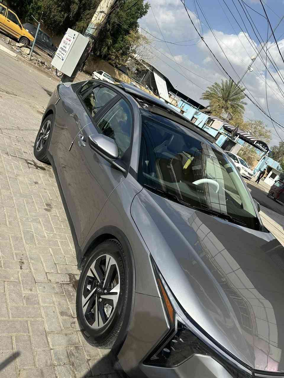 سلام عليكم 
كي 4.   
موديل 25
حادث جاملغ وبنيد فقط 
سياره فول واحد ع واحد رقم بغداد بسمي 
سياره ماشيه ٨٠٠٠ فقط 
مكاني بغداد الدوره 
***********
سعر 170
