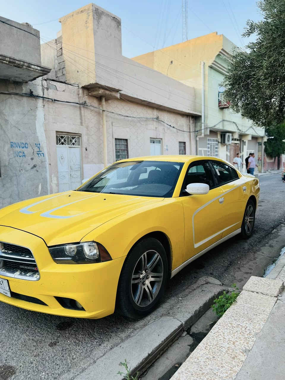 جارجر تكسي رقم نينوى
موديل ١١ كلين لاتبديل ولا معجون 
طخم امامي خلفي وطخم داير قبل ١٠ايم
السياره بيها كير كايم السعر١٤٨
مكان الموصل غير متوحد فيس
***********

