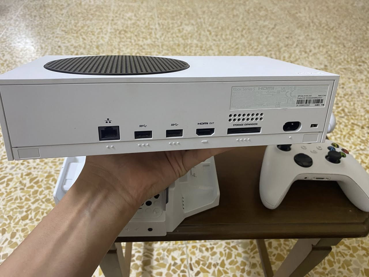 جهاز اكس بوكس سيريس إس Xbox series S 
إصدار 2022 نهايتها و و انفتح من كارتونة و بدء استخدامه ب 2024/4/28

جهاد نضيف غراضه كلها اصلية مال شركة اليدات اثنينهم أصليات مال شركة Microsoft  و وياه دوبي ￼هم اصلي اشتريته من شركة الريان ب ￼35  الف قبل شهرين هو قاعدة للاكس بوكس و وياه باتريات شحن لليدات .
السعر 450 ألف و بي مجال للشراي
                             موصل/ جانب ايسر


**إذا كنت صاحب هذا الإعلان وتريد حذفه لأي سبب، رجاءا أرسل رسالة إلى الدعم الفني**