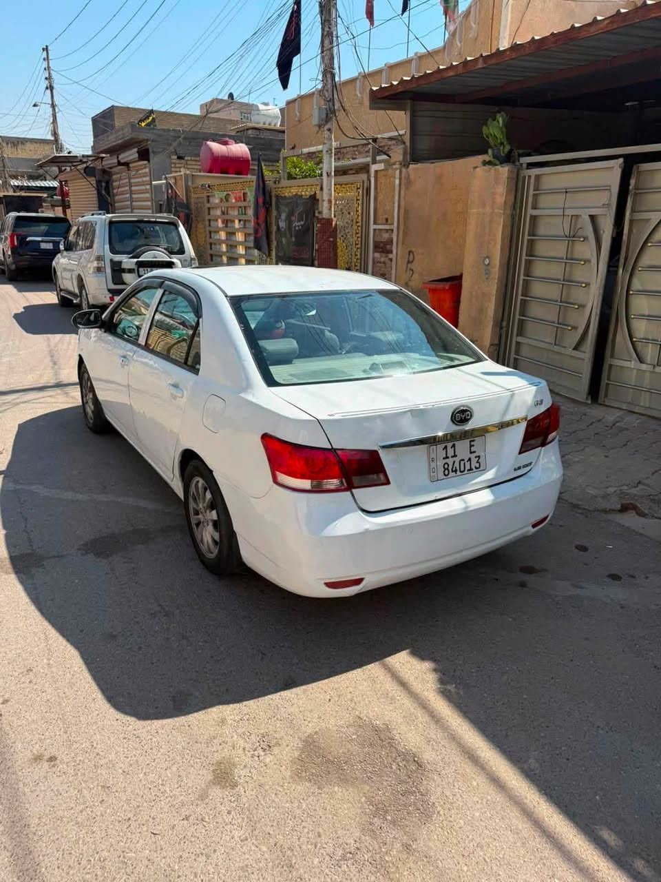 السلام عليكم BYD.  G3 2013  
مكفوله كفاله عامه من ضربه وصبغ وتبديل سياره حلوه وجديده وجاهزه على اخر حبايه كير ومحرك جدد شرط ممفتوحات صدر تخم تاير تبريد كله جديد منضومة زنون شاشه كامره حساسات سياره فول مواصفات كير اوتماتيك مكفول من كلشي سياره رقم بغداد انكليزي الجديد هزه جديده بسمي سنويه 2030 سياره جاهزه وميحتاجلها اي شي مكاني بغداد سعرها 54 وبيها مجال حق الجيه 
رقمي *********** 
سياره تسو فلوسها الله شاهد
