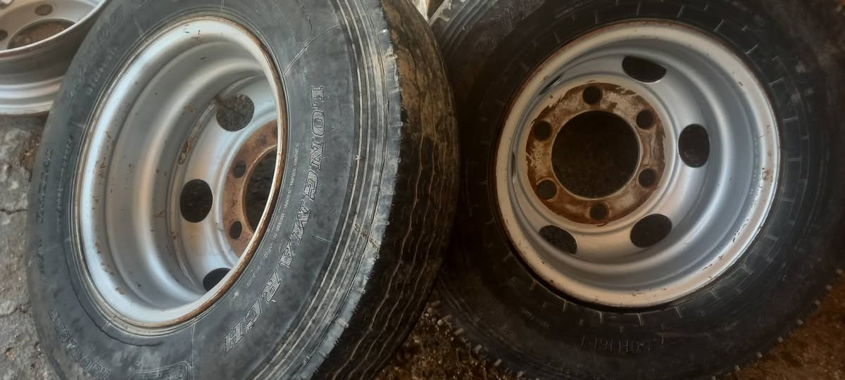 السلام عليكم اخواني الأعزاء عندي وياله باديه مسيوبيشي جوبلس عدد ٤ نضيفات سعرهن ٢٢٥ الف وهاذا رقمي ***********
